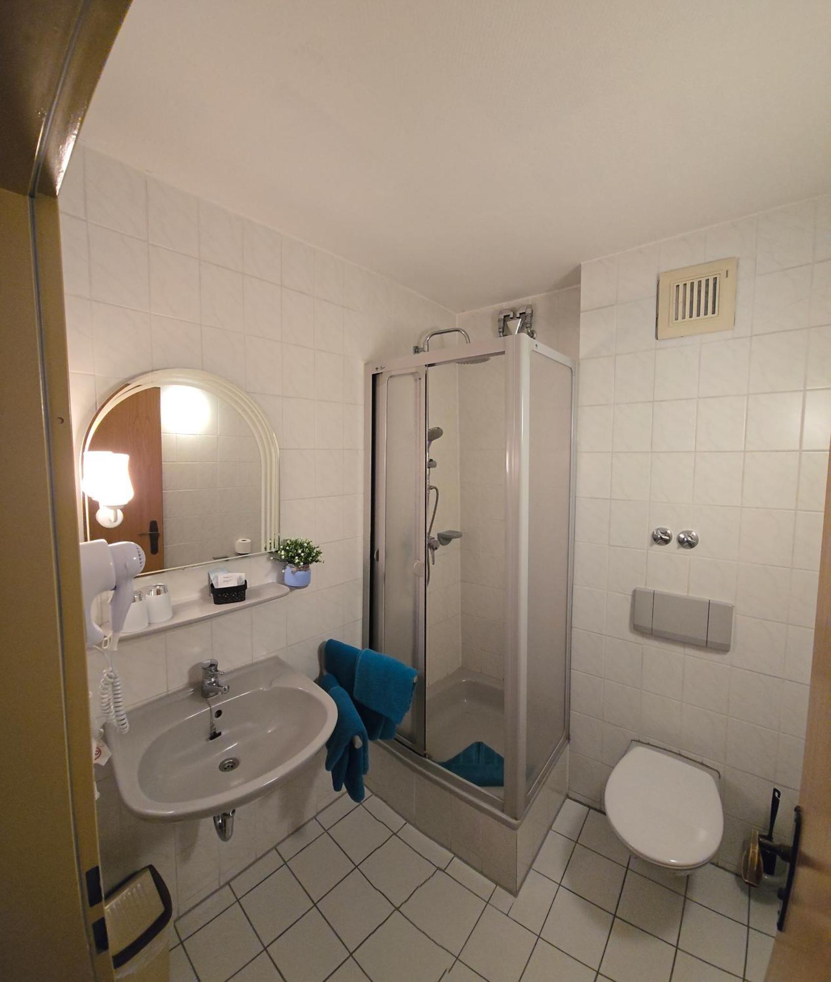 ורניגרוד Hotel Blocksberg מראה חיצוני תמונה